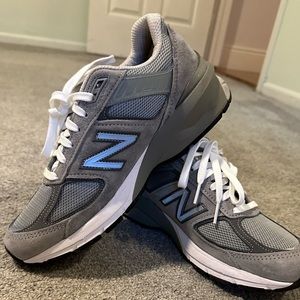 Women's New Balance 990v5 Running Shoes